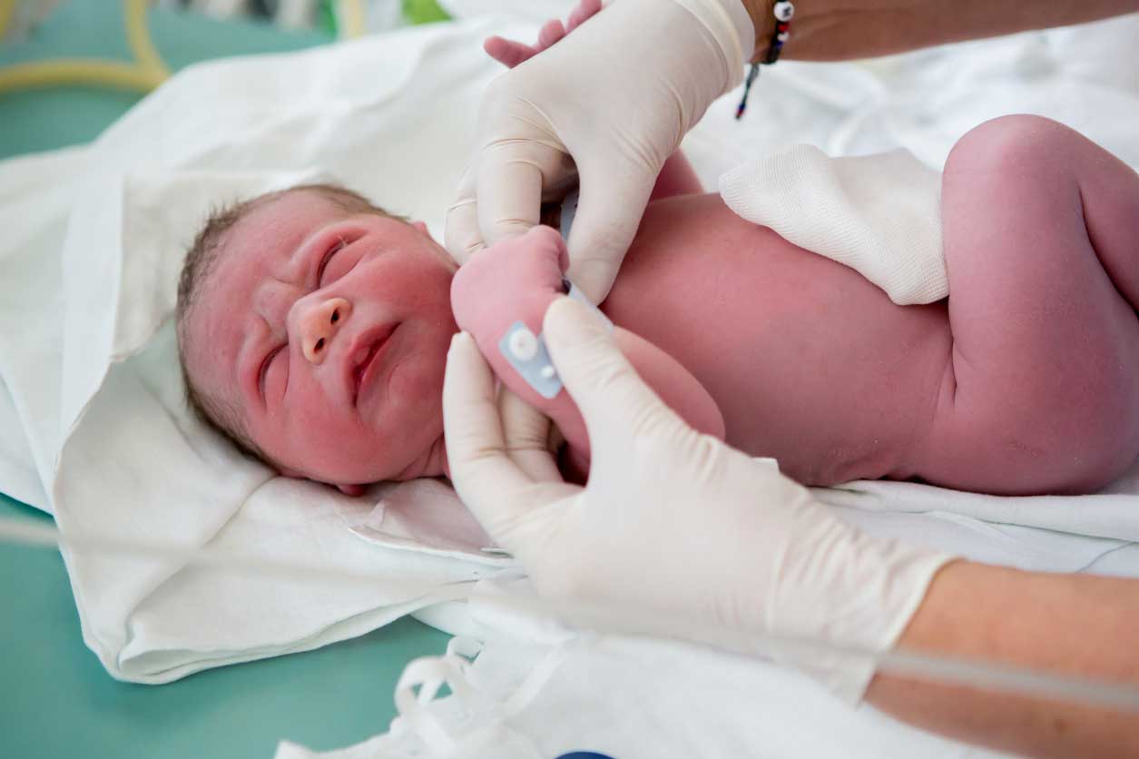 What Happens To Baby After Birth Newborn Care And Assessment 