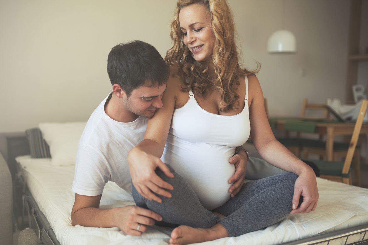 New Study Proves Men Are Naturally Attracted to Pregnant Women pic image