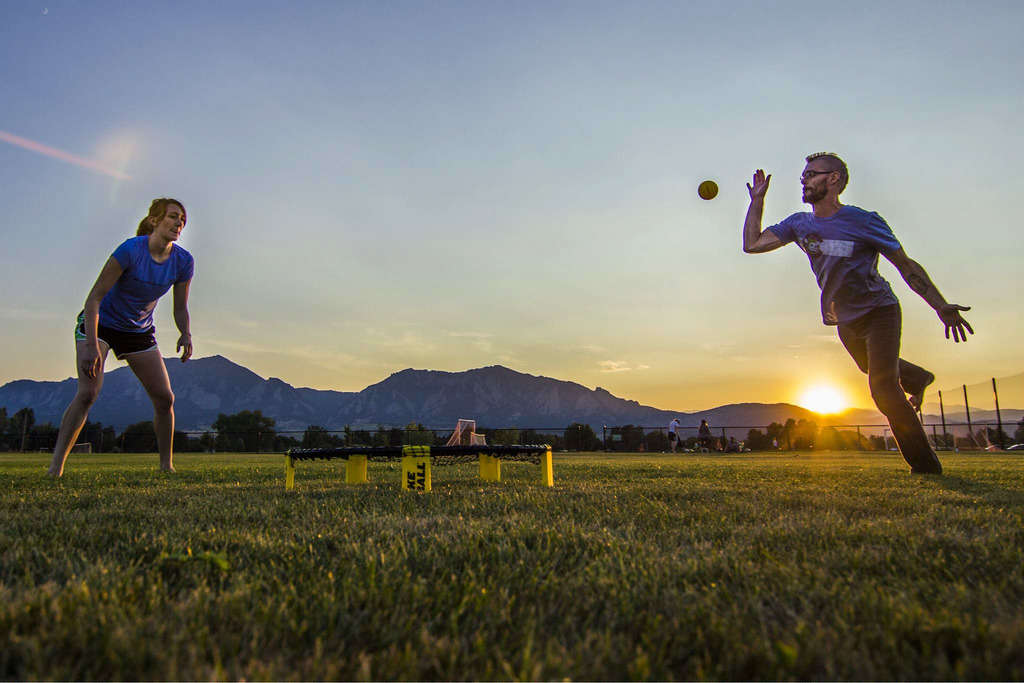 Top 10 Backyard Party Games For All Ages - FamilyEducation