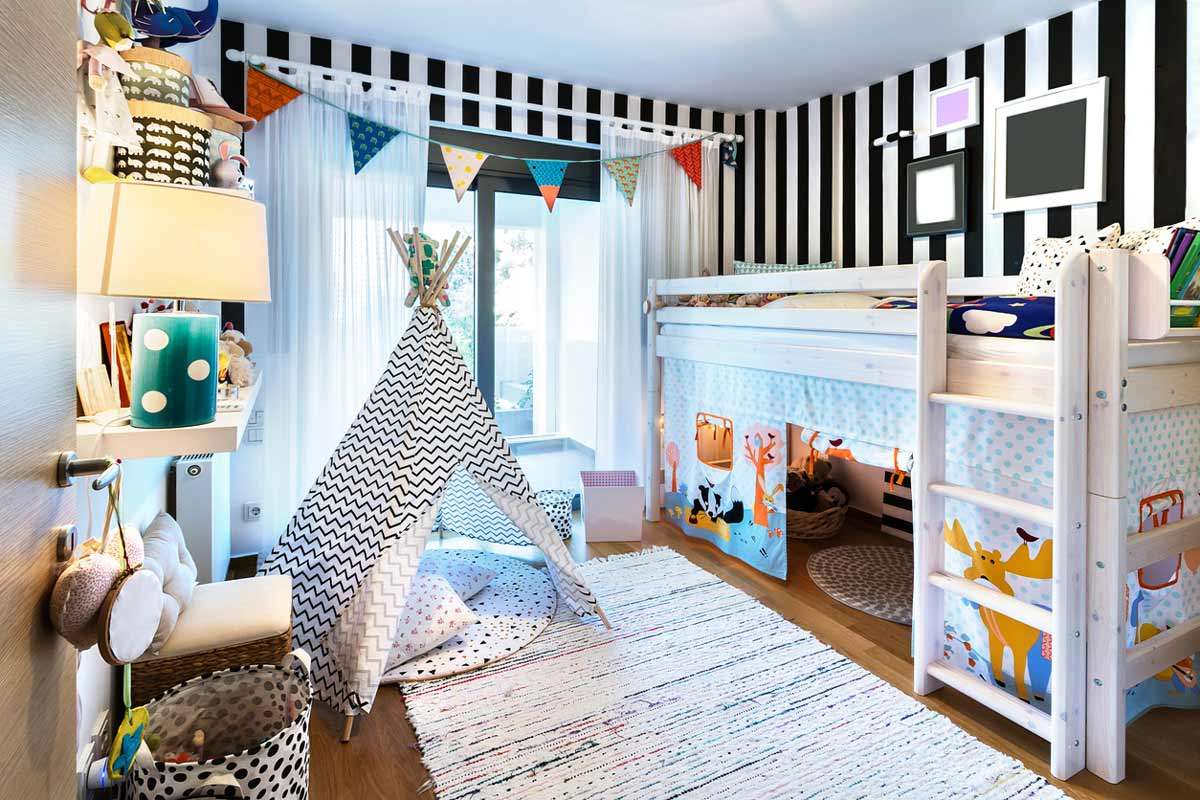 Children's bed store for small space