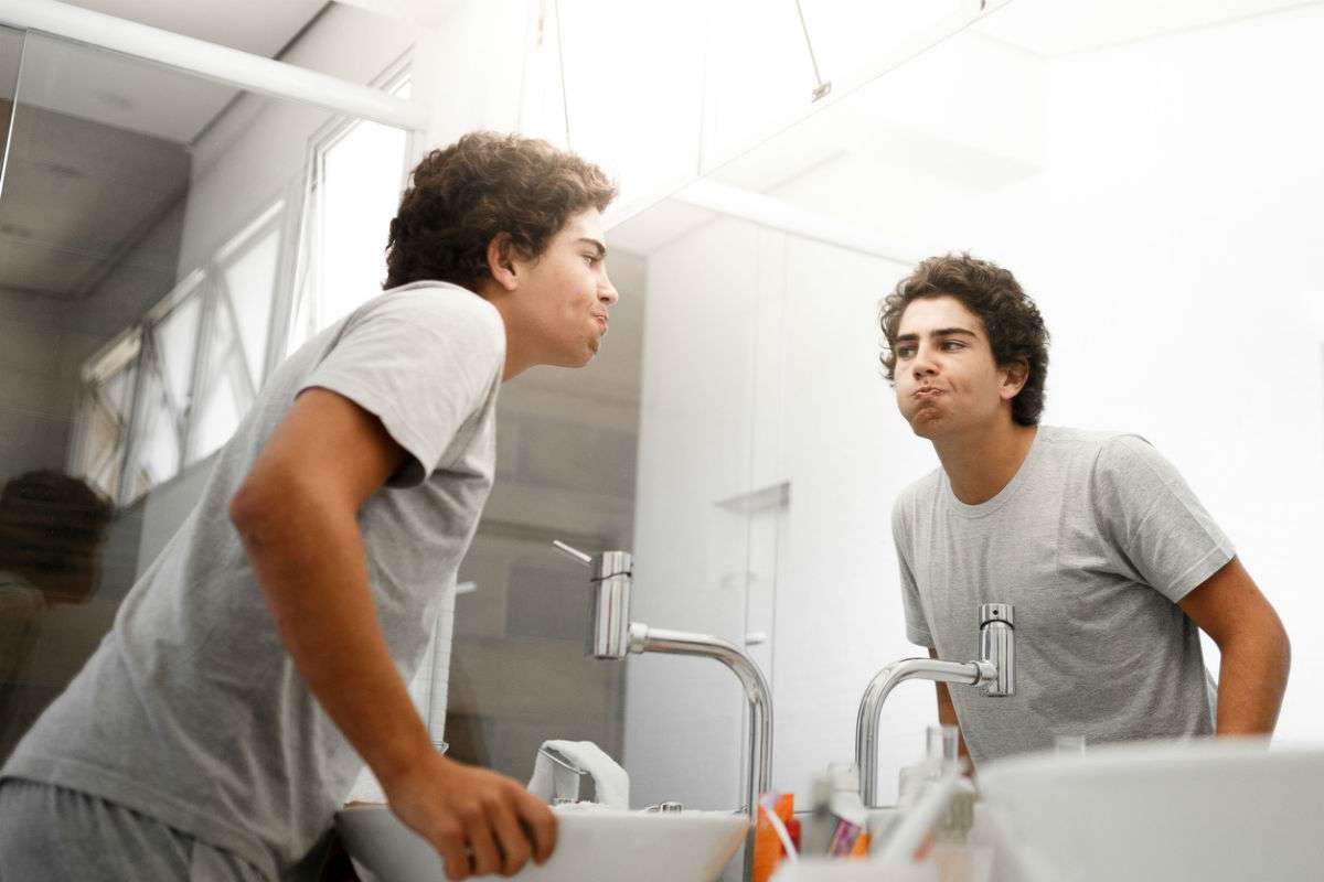Why Won't My Teen Shower? 3 Tips on Teaching Teens About Hygiene -  FamilyEducation