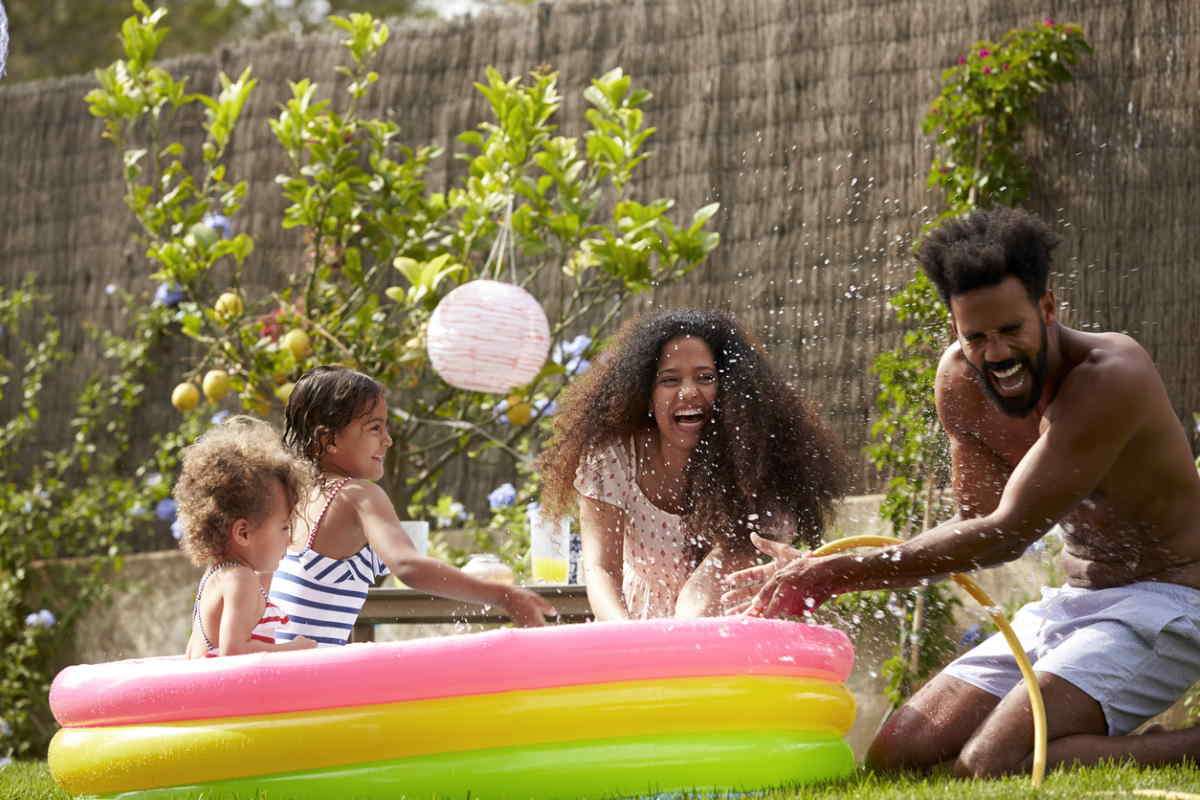 Children's garden shop water toys